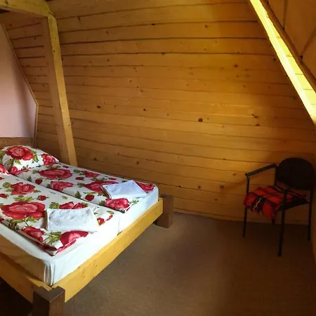 Penzion 12 Місяців — Підгори Slavske