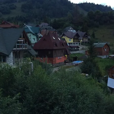 Penzion 12 Місяців — Підгори Slavske
